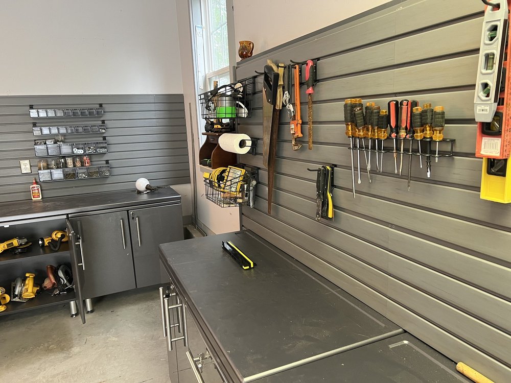Photo of Garage Apex