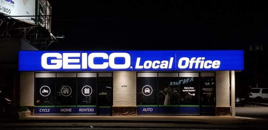 Photo of GEICO Insurance Agent