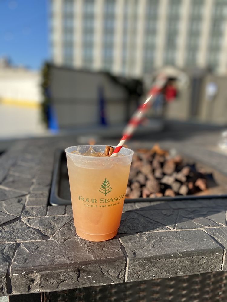 Photo of Four Seasons Hotel