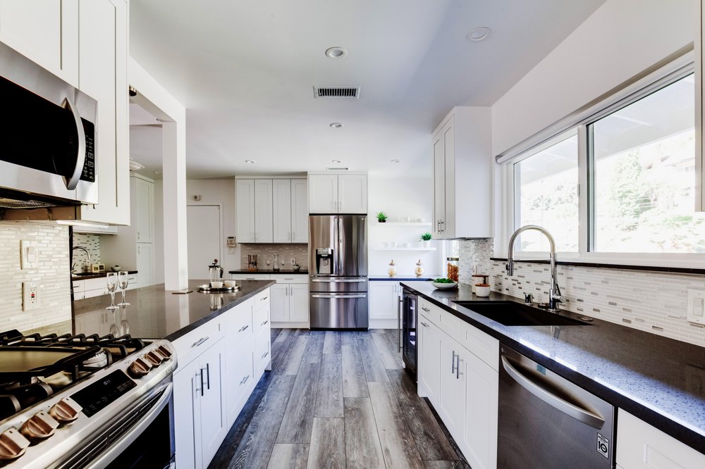 Photo of Jodi Bell Ticknor, Beverly Hills Realtor, Compass