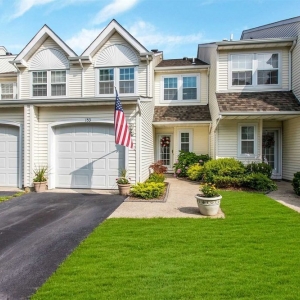 Sayville Leesa Byrnes Realty
