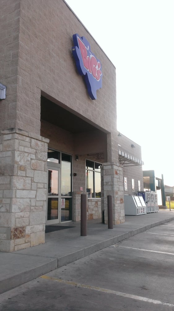 Photo of Valero Big's 407