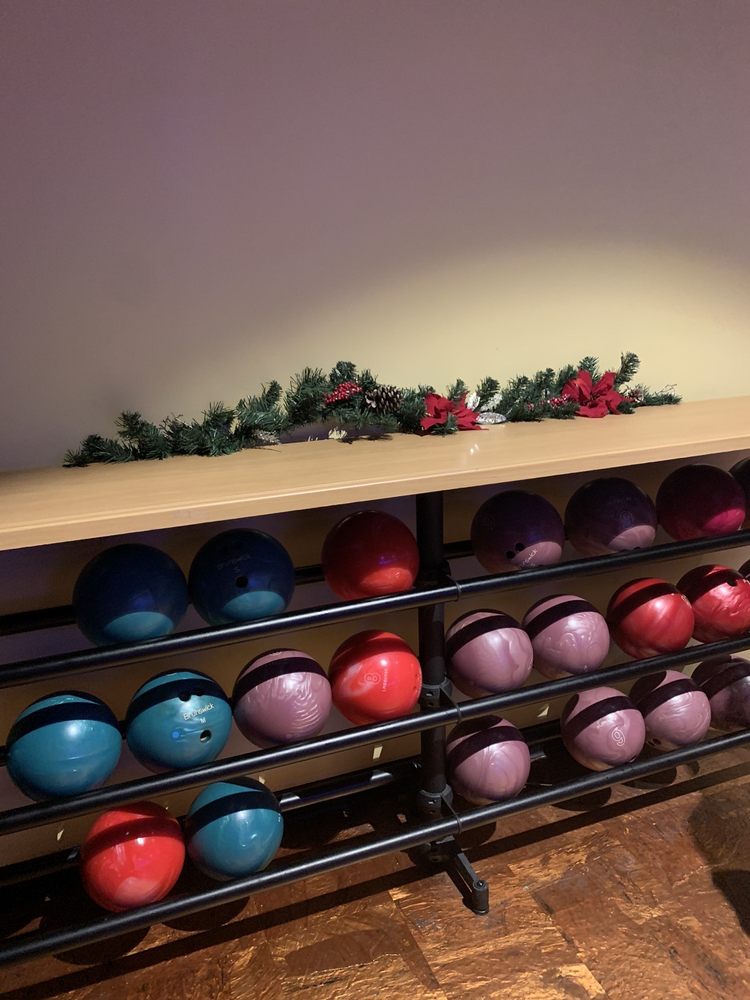 Photo of Stars And Strikes