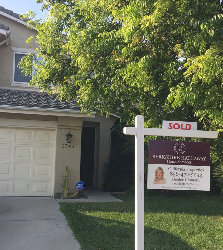 Photo of Debbie Giometti - Berkshire Hathaway HomeServices