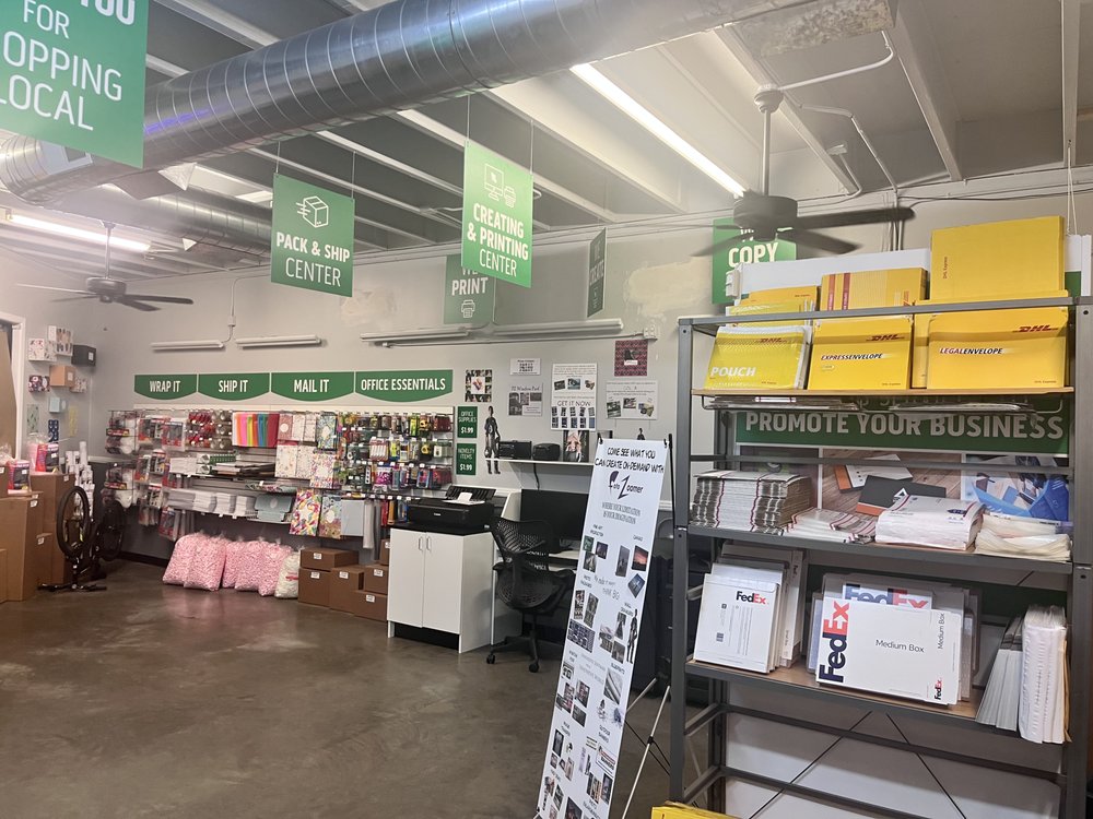 Photo of Greenwood Express Pack and Ship