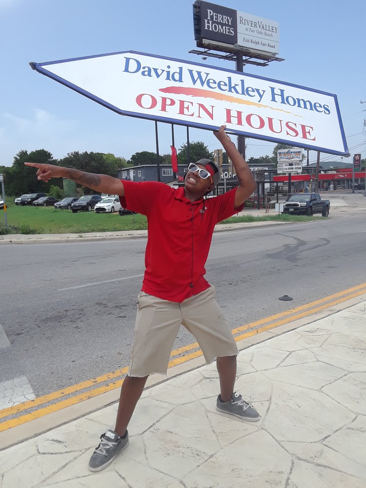 Photo of AArrow Sign Spinners San Antonio