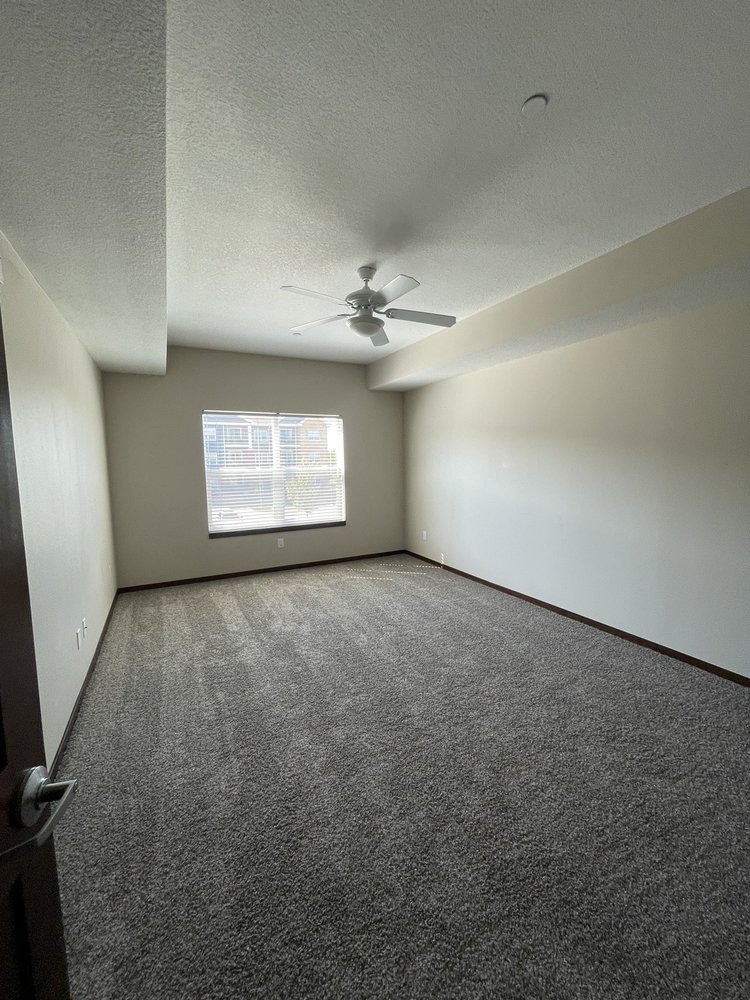 Photo of Sierra Pointe Apartments