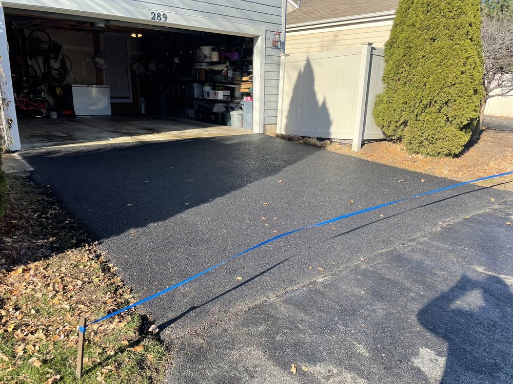 Photo of Guillen Asphalt Paving Coating