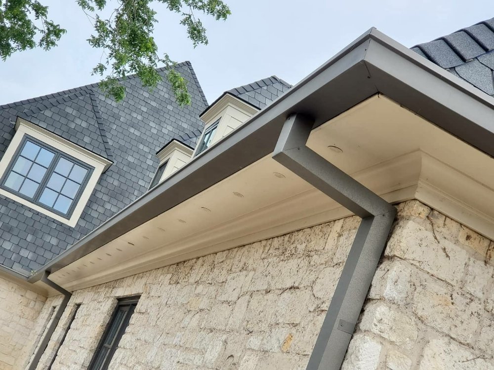 Photo of Seamless Box Gutter