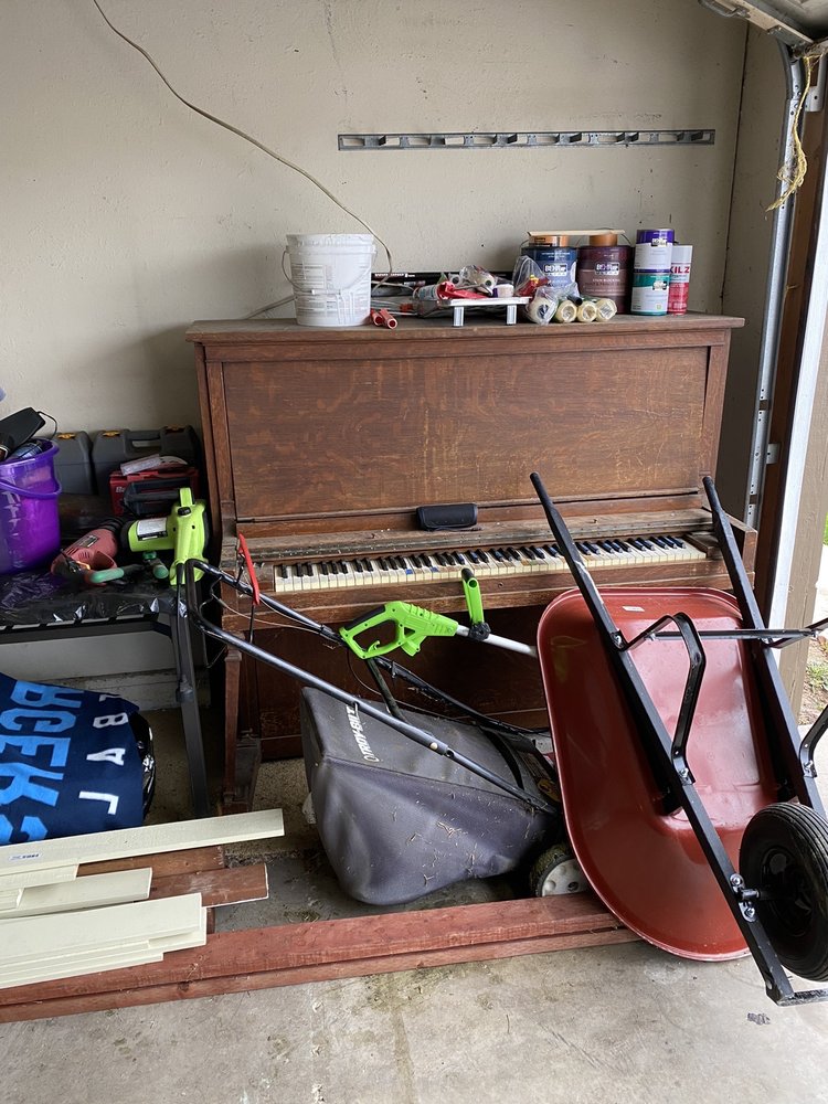 Photo of Land’s Junk Removal