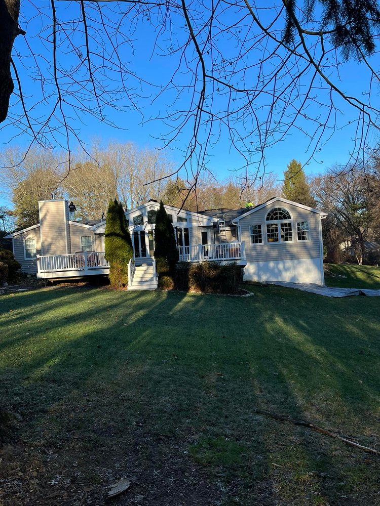 Photo of Paramount Roofing & Construction