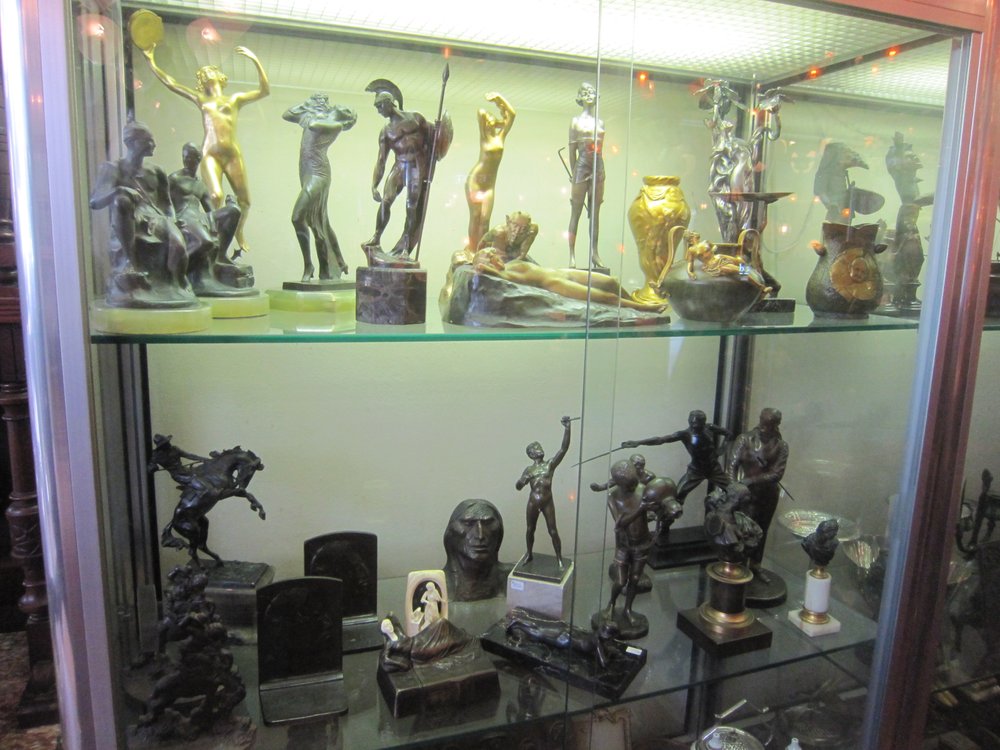 Photo of Woodchuck Antiques