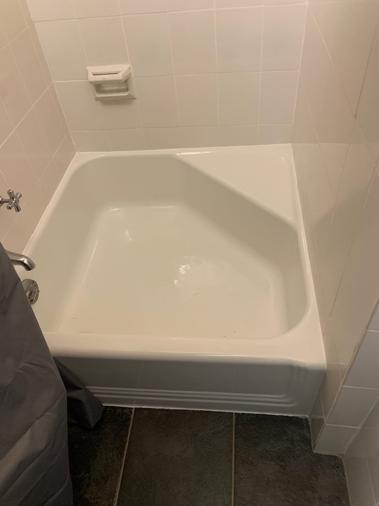 Photo of AK Bathtub Refinishing