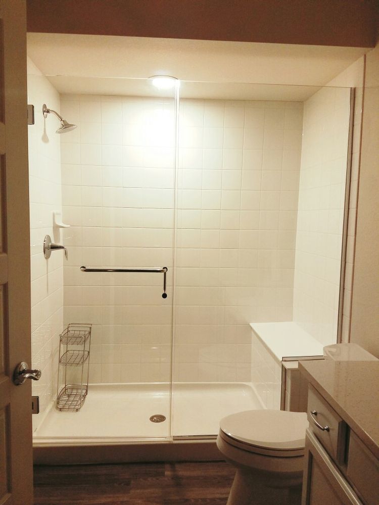 Photo of Colorado Shower Door