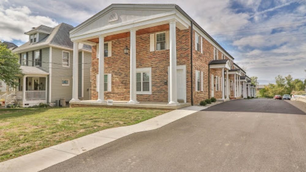 Photo of Colonial Terrace Townhouse Apartments