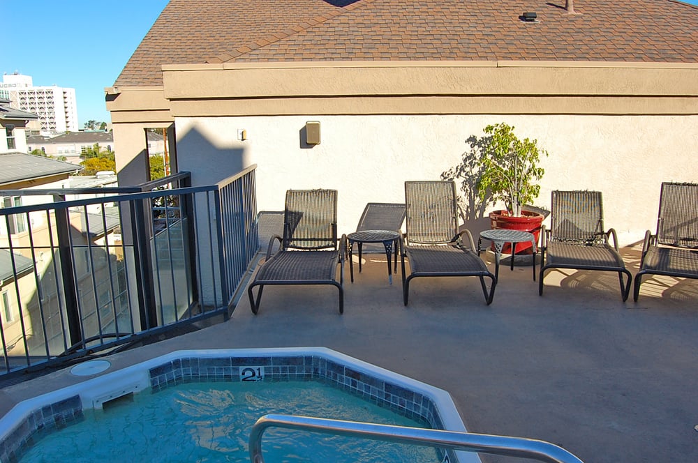 Photo of Uptown Villa Apartments