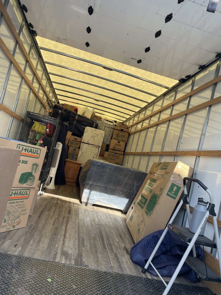Photo of Extra Mile Movers