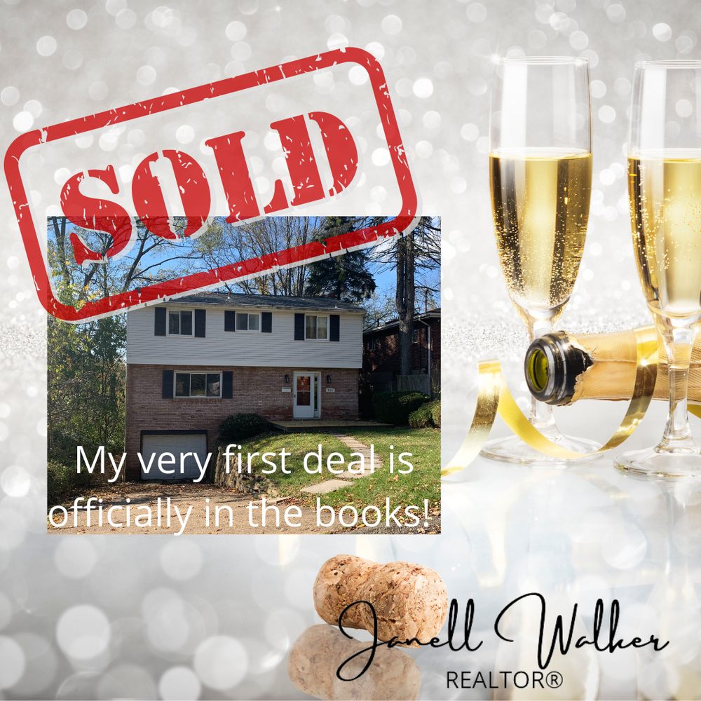 Photo of Janell Walker - Realtor