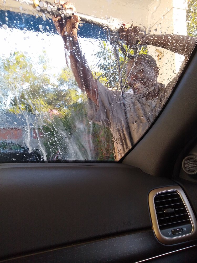 Photo of Lil Zo's Car Wash