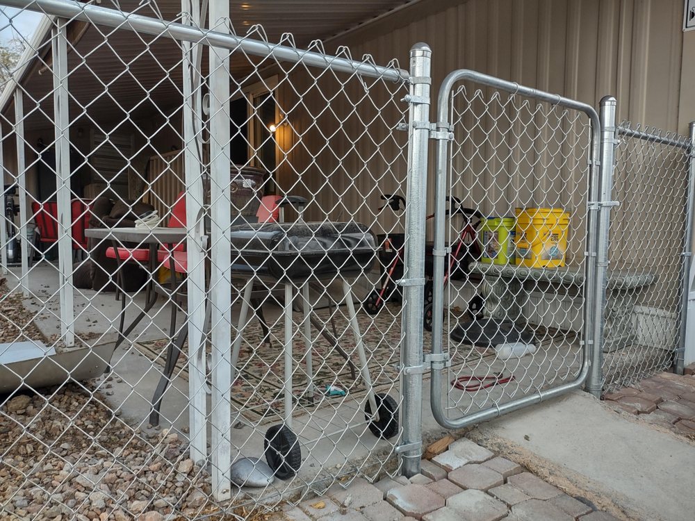 Photo of Las Vegas fence Erector