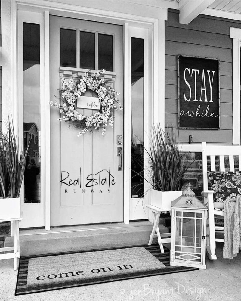 Photo of Rachelle Perotte - Real Estate Runway