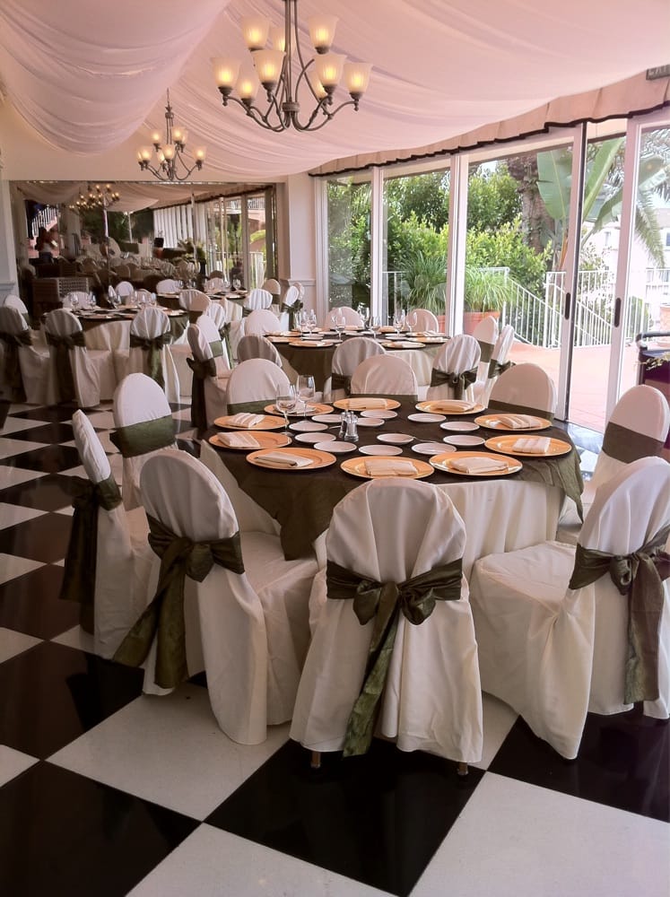 Photo of Shades of Linens & Flowers
