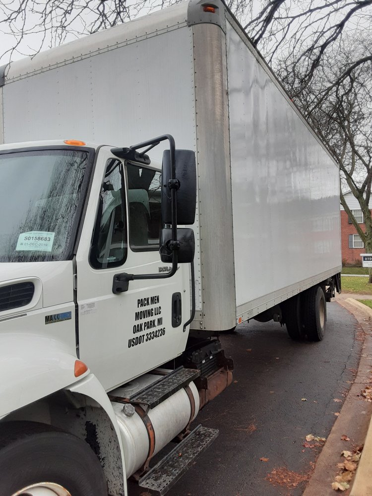 Photo of Pack Men Moving