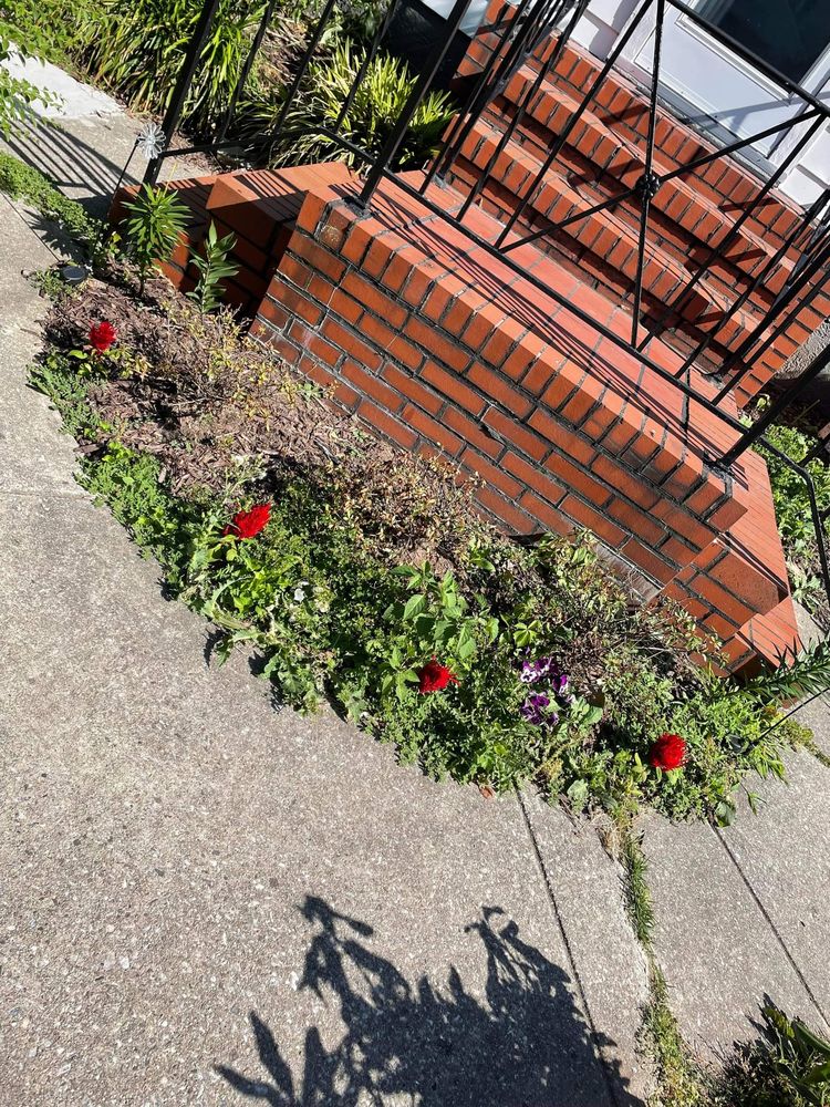 Photo of L&A Custom Landscaping & Lawn Care