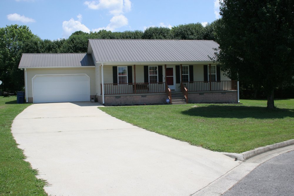 Photo of Charity Blackmon - Keller Williams Realty