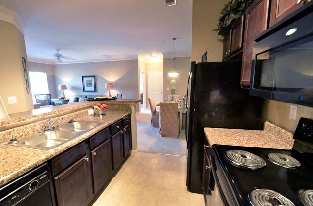 Photo of Lauren Ridge Apartments