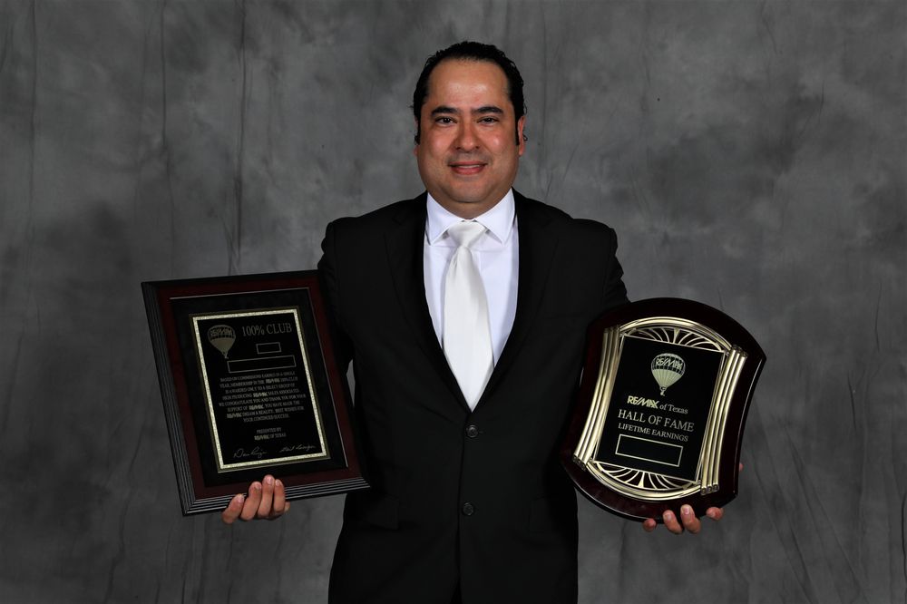 Photo of Esteban Trevino - RE/MAX Alamo Realty