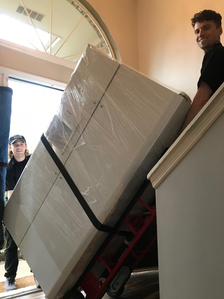 Photo of Eloquent Moving