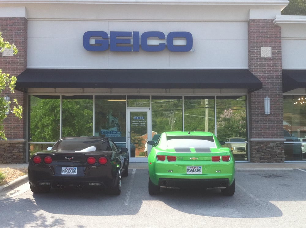 Photo of GEICO Insurance Agent