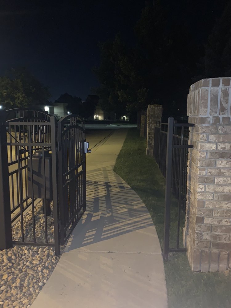 Photo of Fox Ridge Apartments