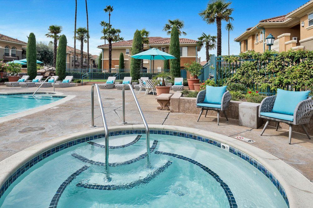 Photo of Villa Veneto at Palm Valley Apartments