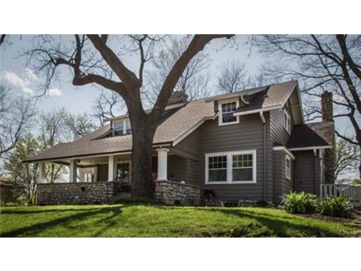 Photo of Heather Hardy Realtor