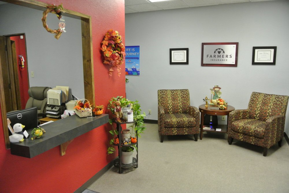 Photo of Christy Fernandez - Farmers Insurance