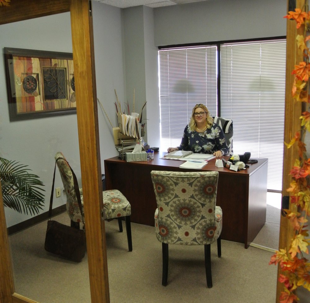 Photo of Christy Fernandez - Farmers Insurance