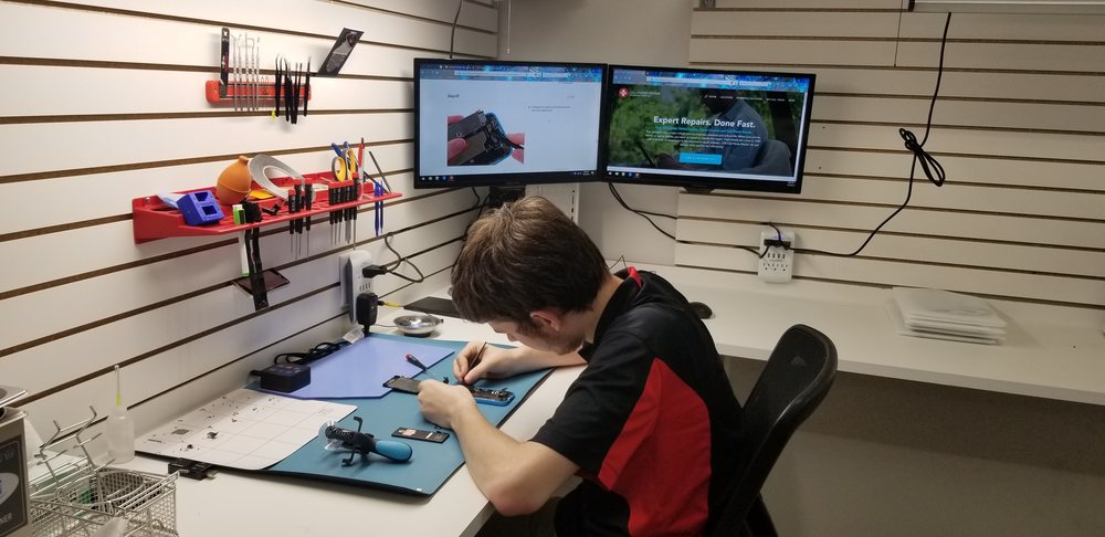 Photo of CPR Cell Phone Repair Mequon