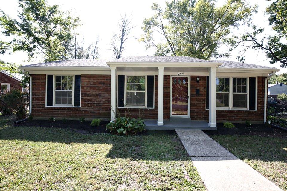 Photo of Grace Buys Houses