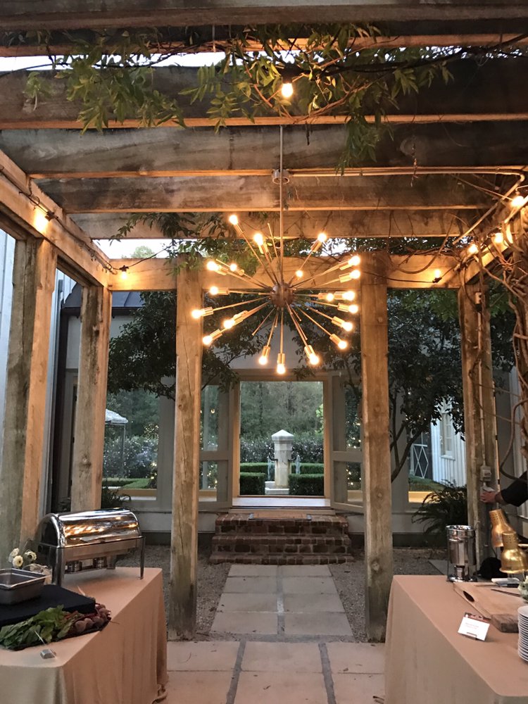 Photo of Big Easy Holiday Lighting