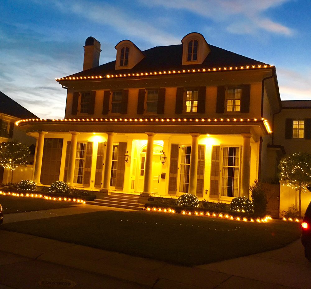 Photo of Big Easy Holiday Lighting