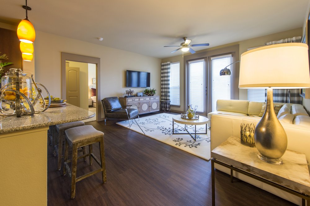 Photo of 1300 North Post Oak