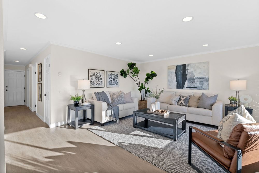 Photo of Signature Staging SD