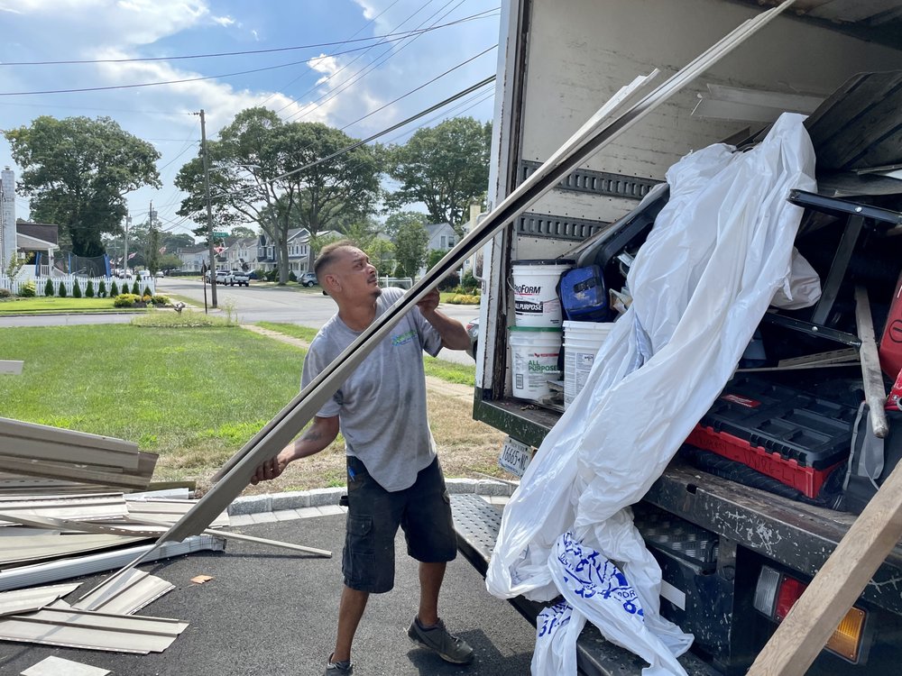 Photo of Low Price Junk Removal & Top Value Movers