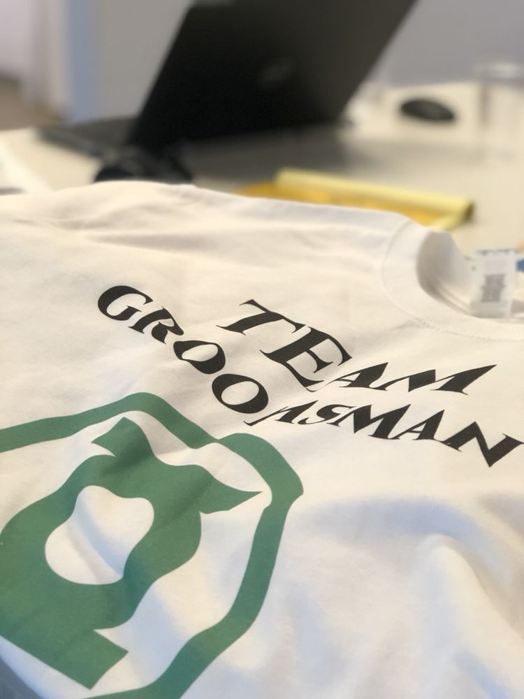 Photo of Ten Dollar Custom Shirt Store