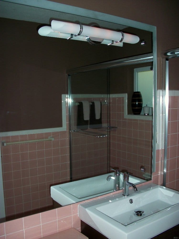 Photo of Avery Glass & Mirror