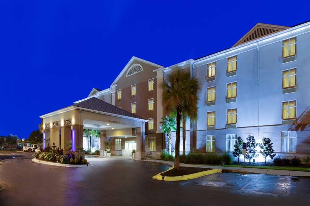 Photo of Holiday Inn Express & Suites Charleston-Ashley Phosphate