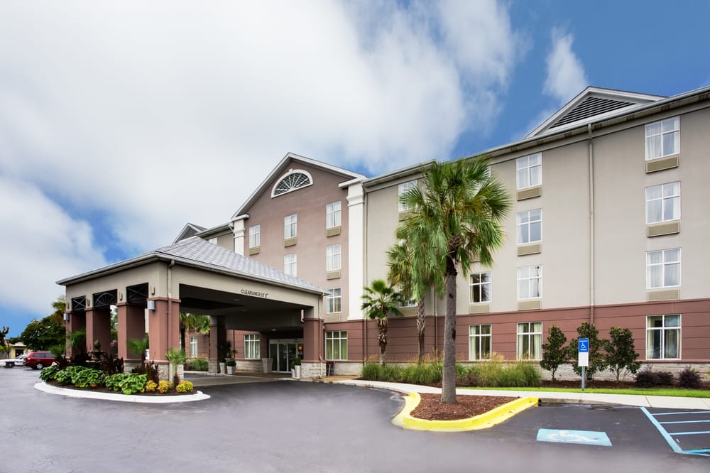 Photo of Holiday Inn Express & Suites Charleston-Ashley Phosphate