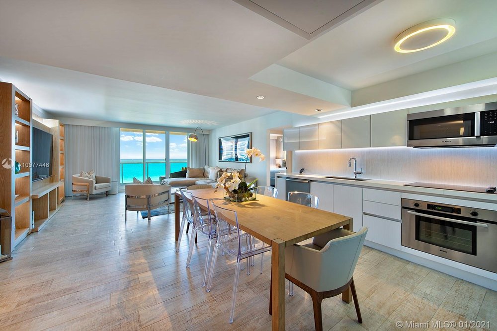 Photo of Miami Real Estate Shop